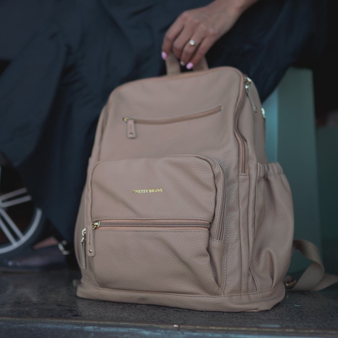 CHLOE BACKPACK Stone Pebbled
